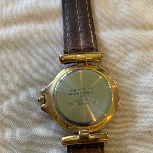 Anne Klein Women's Gold and Brown Watch. B5 - Picture 2 of 7